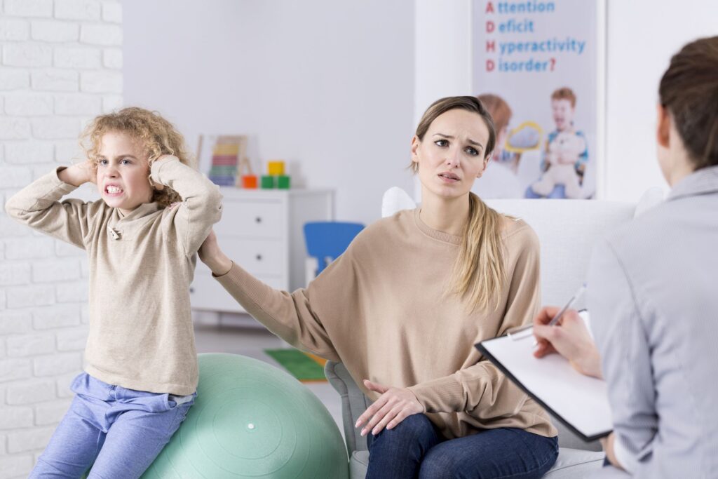 Зачем родителям обращаться к детскому психологу?