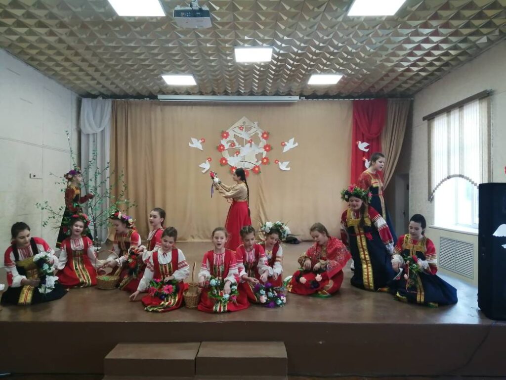 Фольклорный ансамбль «Зёрнышко» принял участие в городском конкурсе детских фольклорных коллективов