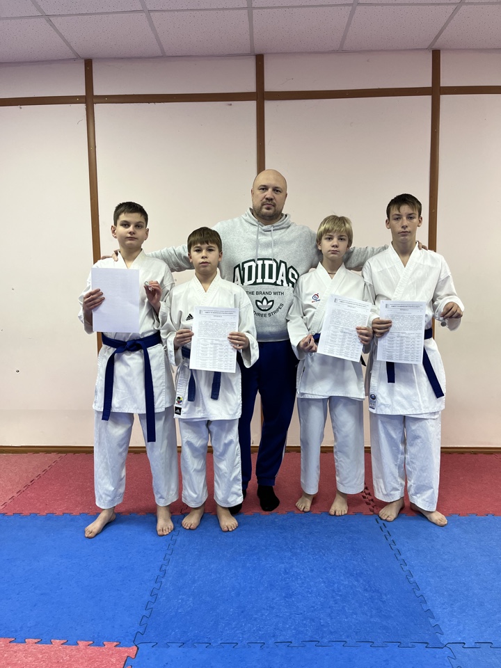 Присвоение спортивных разрядов учащимся детского объединения «Верность»
