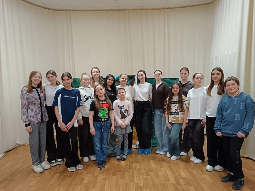 Встреча с первыми выпускниками «Народного (образцового) коллектива» фольклорного ансамбля «Зернышко»