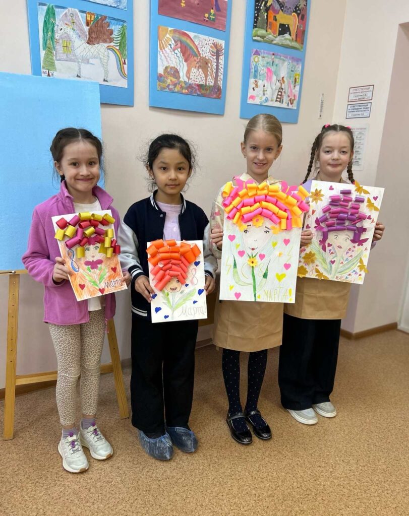 Учащиеся детского объединения » Охра» создали праздничное настроение