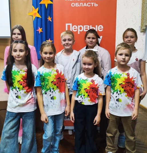 Торжественное посвящение учащихся в «Движение Первых»