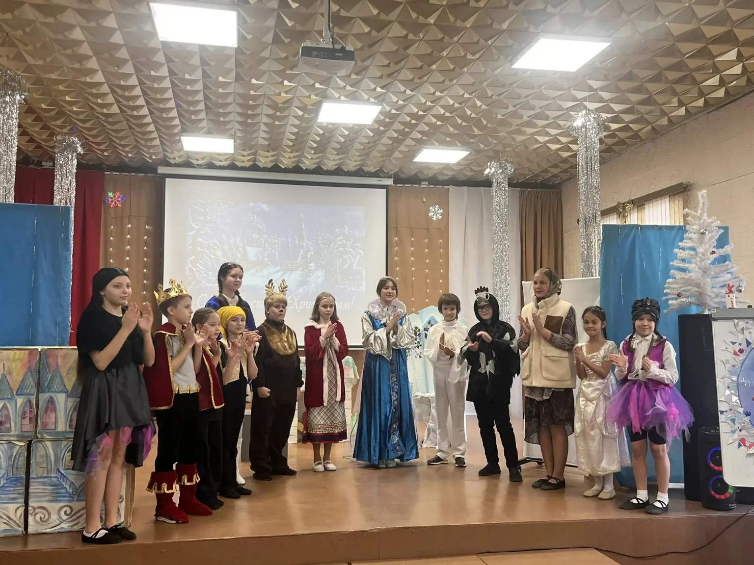 Праздник «Рождество в кругу друзей»