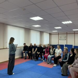 Родительское собрание в клубе "Искра" Родительское собрание в клубе "Искра"