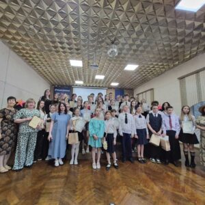 Награждение победителей Областного конкурса начинающих журналистов "Мир вокруг нас"